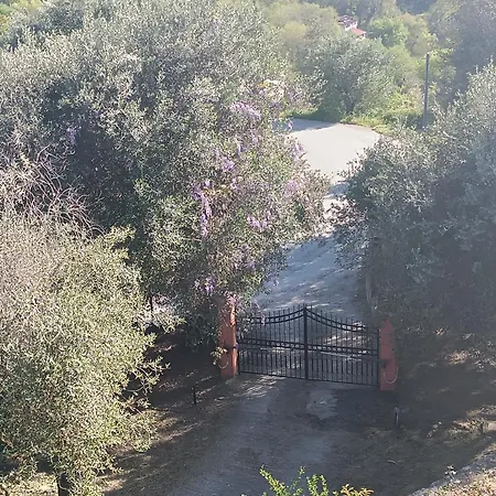 εξοχικό στο βιρο κέρκυρας Ubytování v soukromí